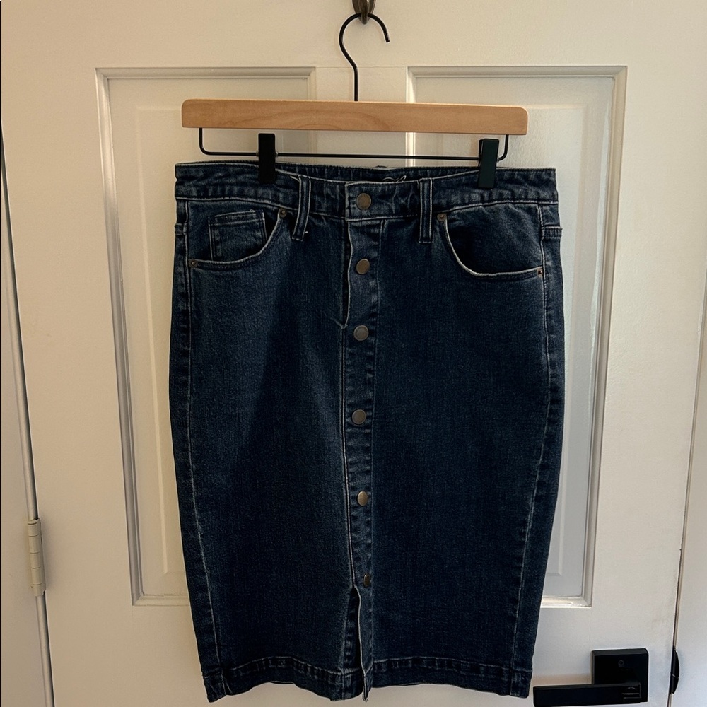 Universal Thread Dark Blue Denim Button-Front Pencil Skirt